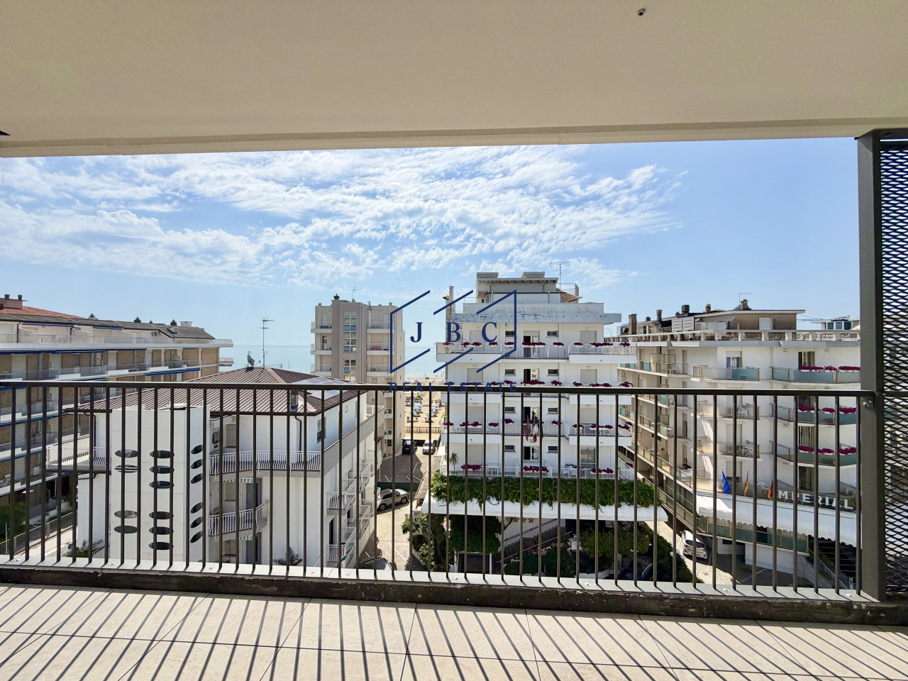 Appartamento di Nuova Costruzione con Vista Panoramica a Jesolo Lido — Foto 6