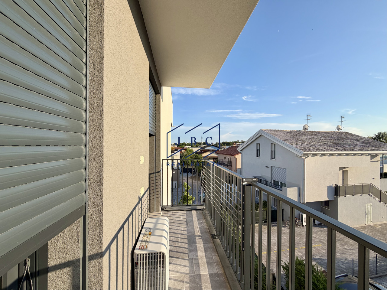 Nuovo Appartamento Trilocale con Terrazzo Vivibile — Foto 25