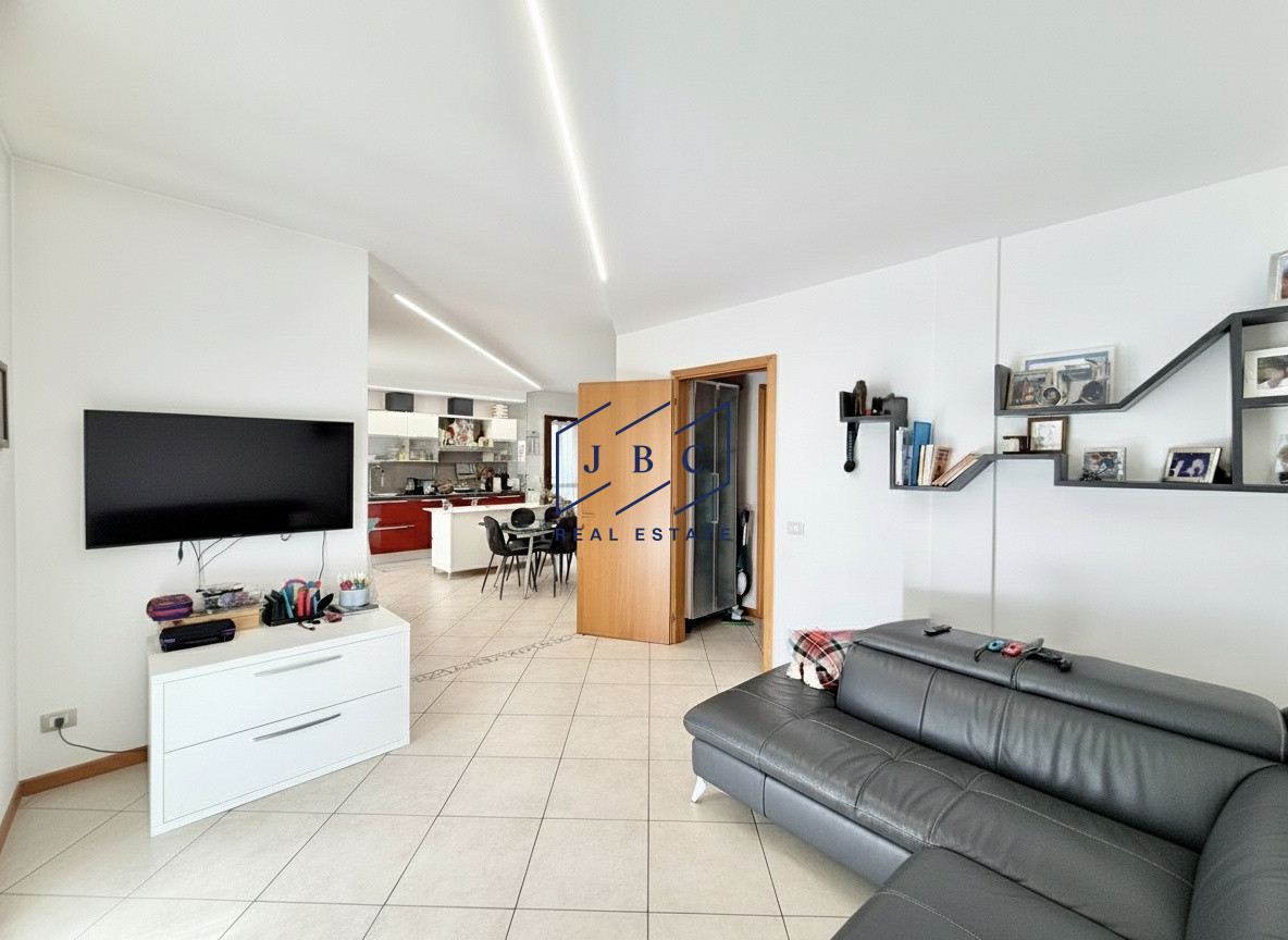 Appartamento Quadrilocale con Solarium a Jesolo Lido — Foto 10