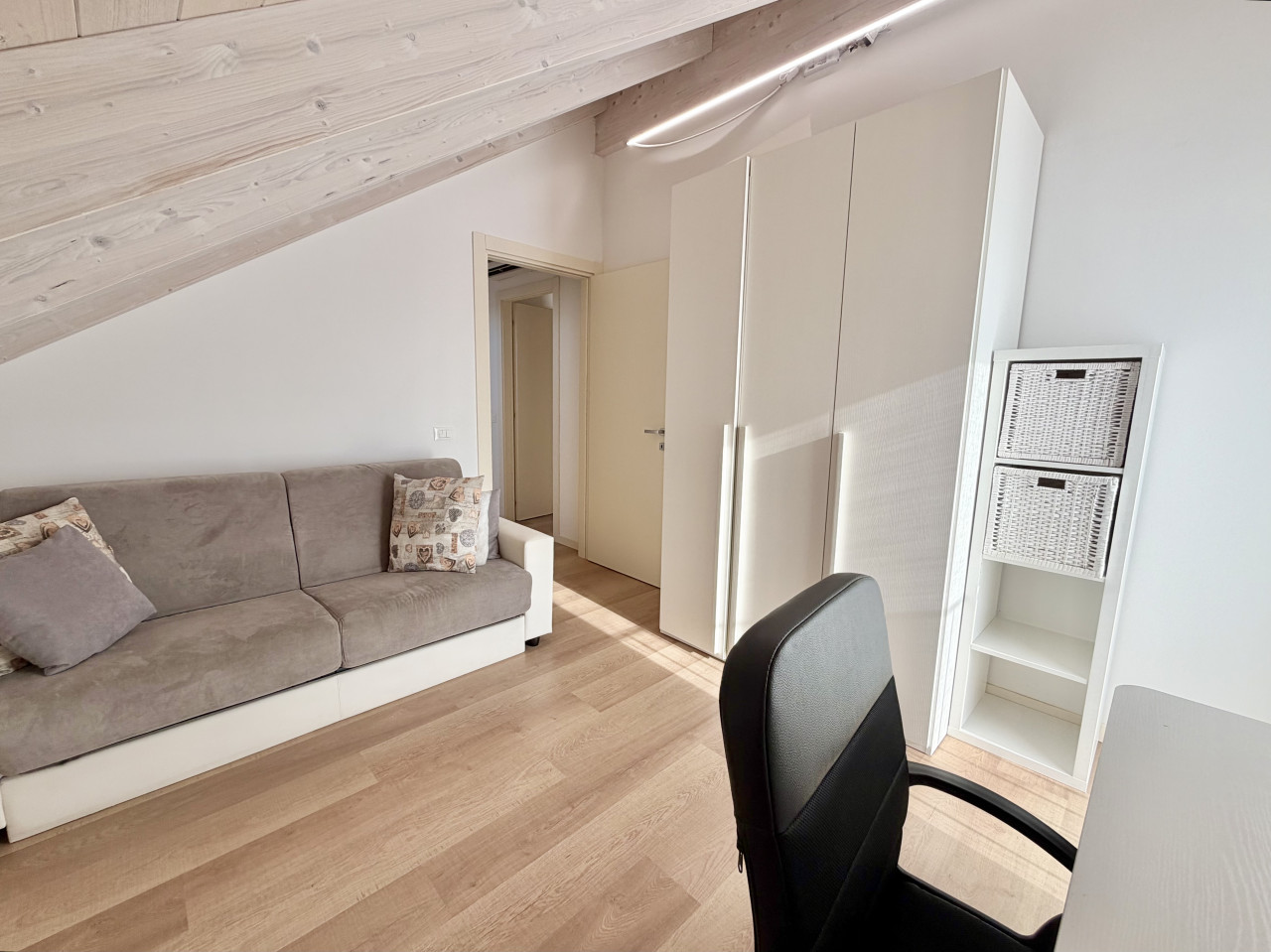 Appartamento Trilocale con Terrazzo Abitabile — Foto 29