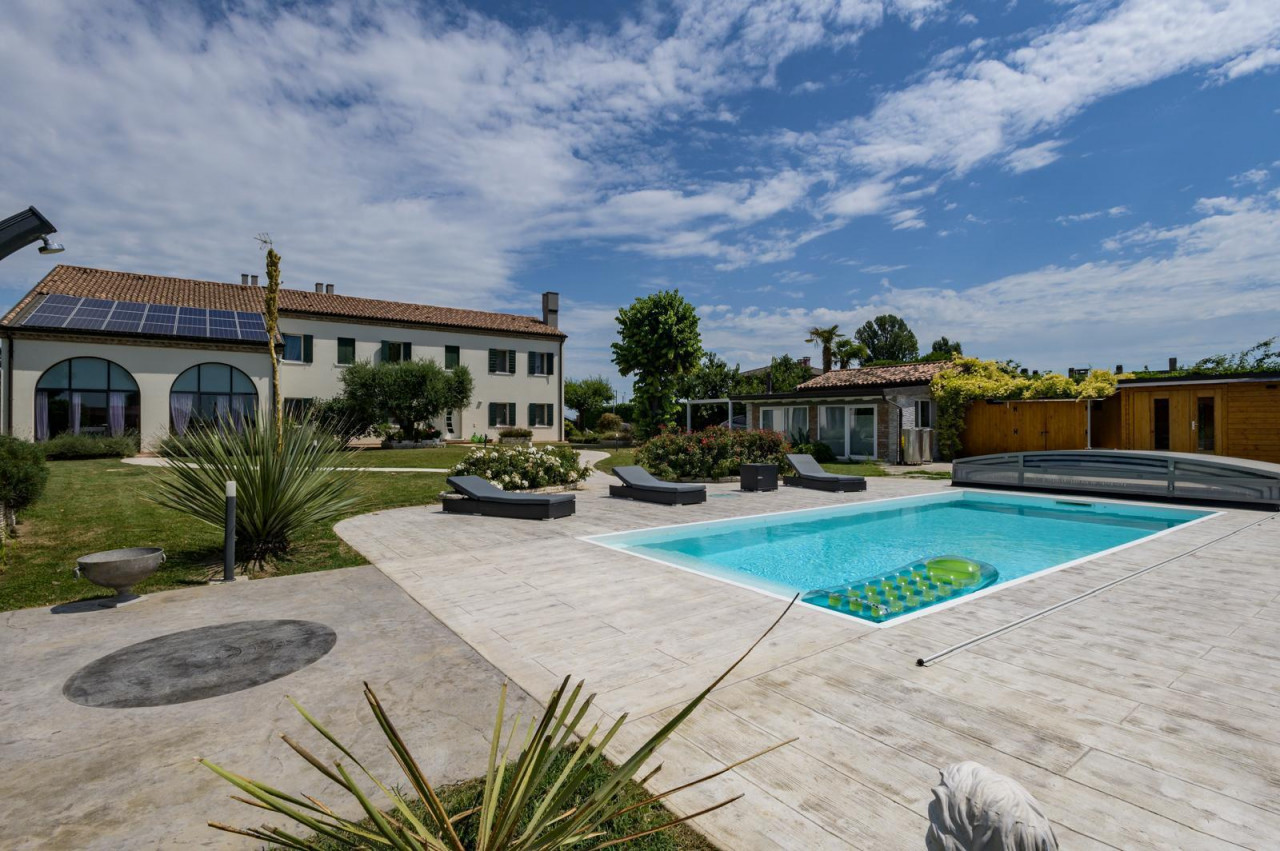 Prestigiosa Villa singola con parco e piscina: nuova modalità di acquisto — Foto 16