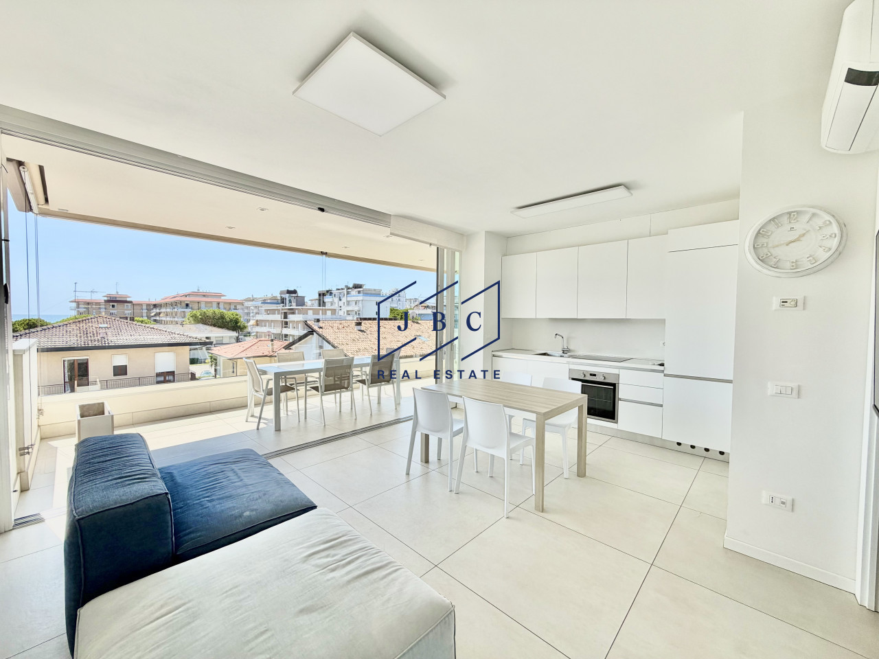 Appartamento Trilocale Vista Mare a Jesolo Lido — Piazza Milano · Jesolo · Venezia