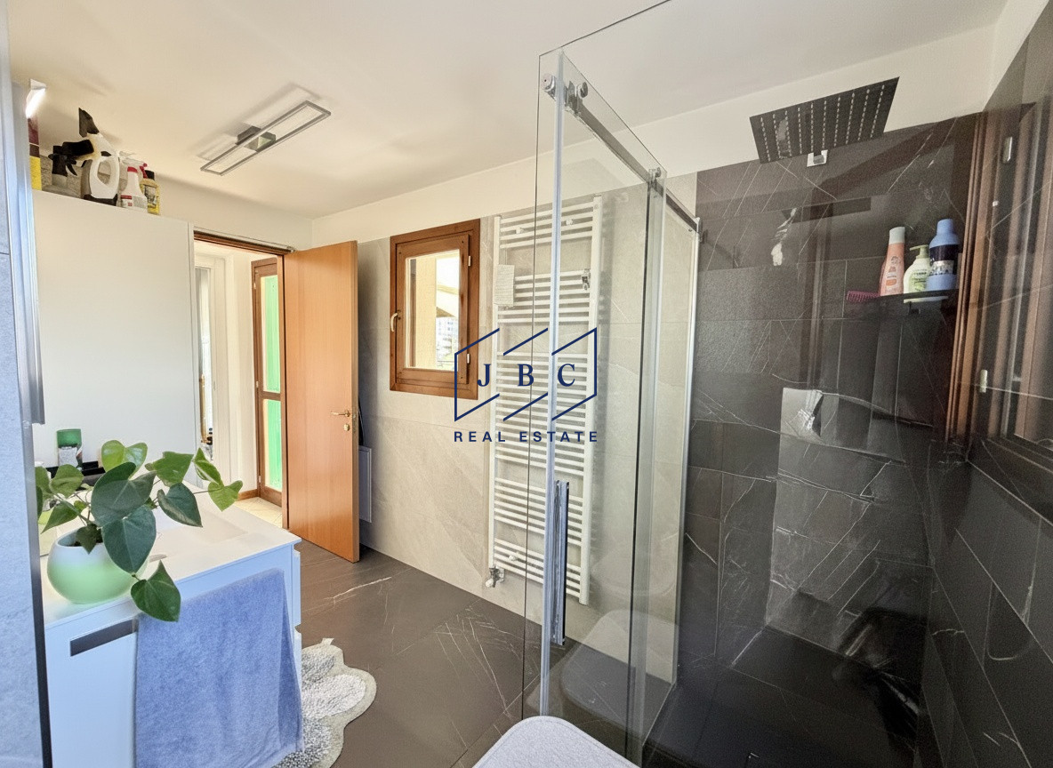 Appartamento Quadrilocale con Solarium a Jesolo Lido — Foto 31