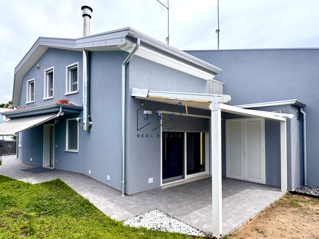Casa singola - Affitto Annuale | Piazza Mazzini - Jesolo — Jesolo · Venezia