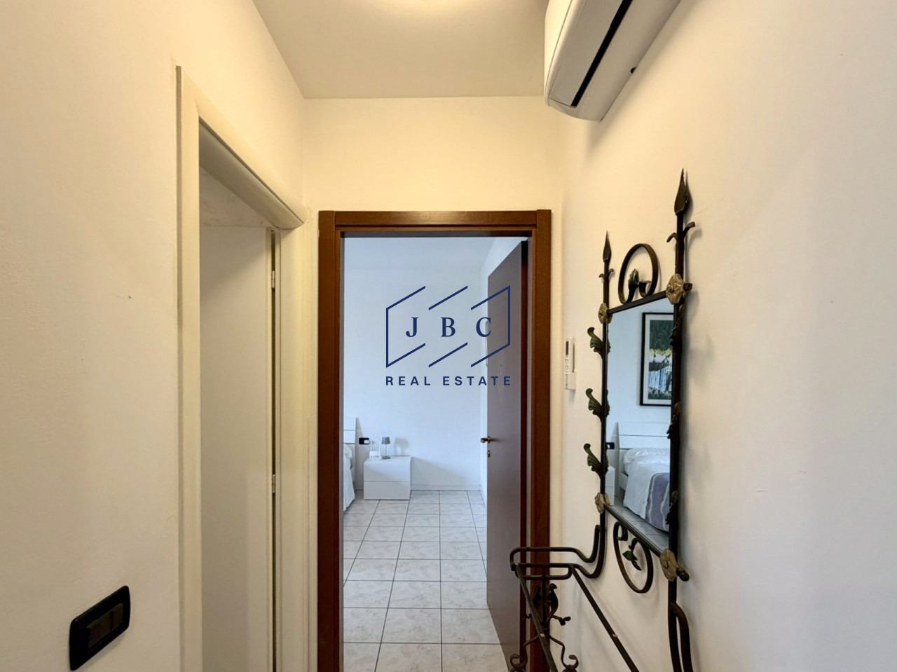 Luminoso Bilocale con Terrazzo | vicino al Mare | A Jesolo Lido — Foto 6