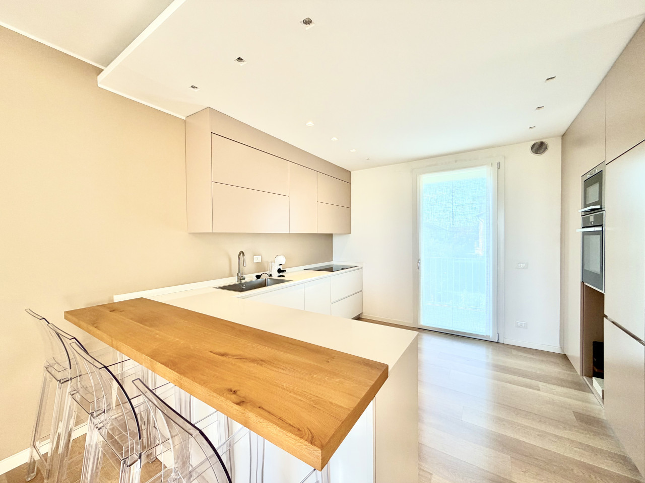 Appartamento Trilocale con Terrazzo Abitabile — Foto 10
