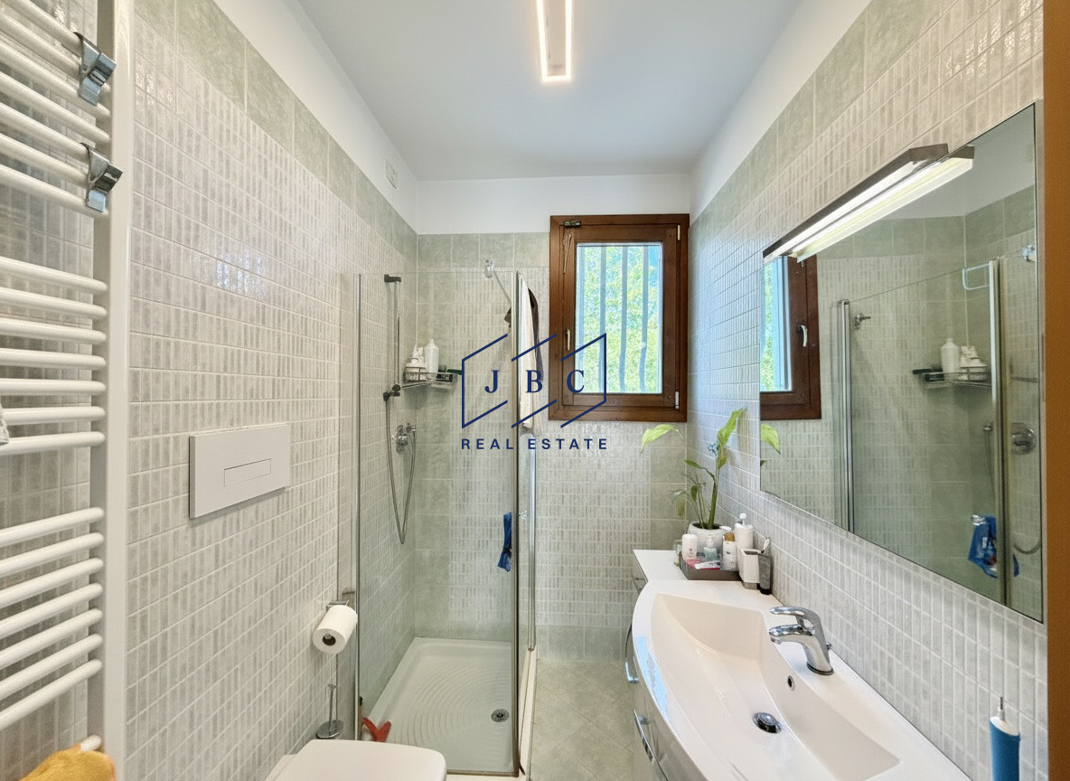 Appartamento Quadrilocale con Solarium a Jesolo Lido — Foto 17