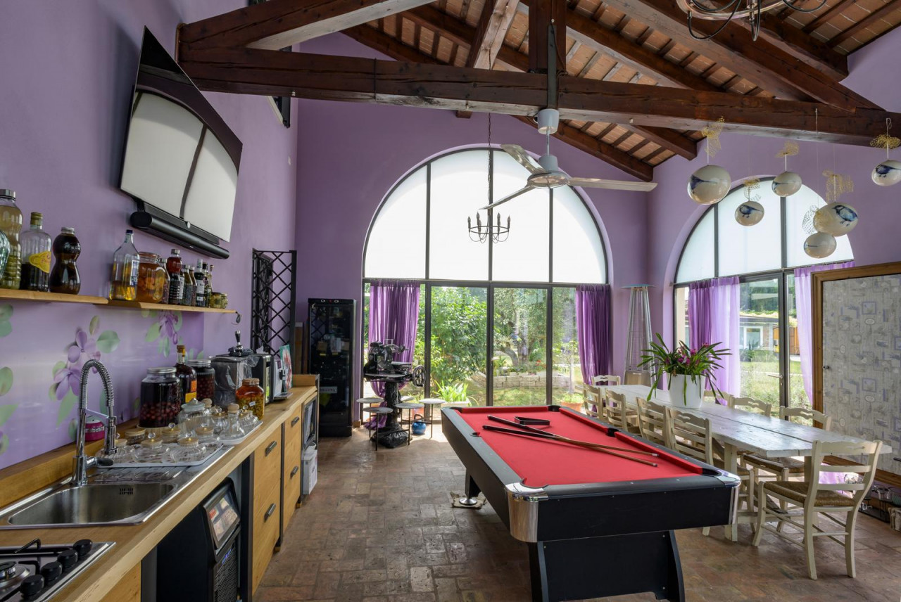 Prestigiosa Villa singola con parco e piscina: nuova modalità di acquisto — Foto 2
