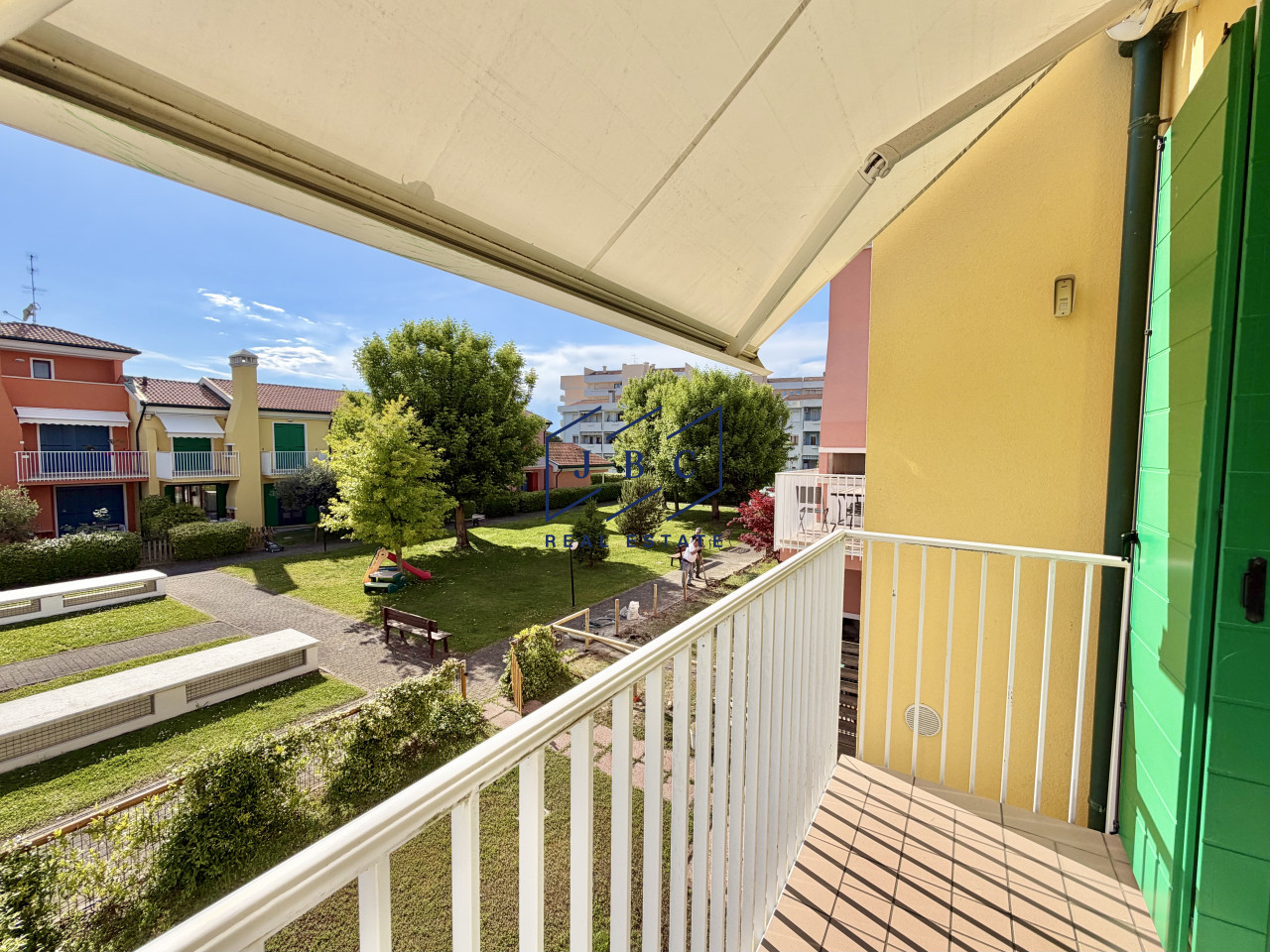 Appartamento Quadrilocale con Solarium a Jesolo Lido — Foto 13