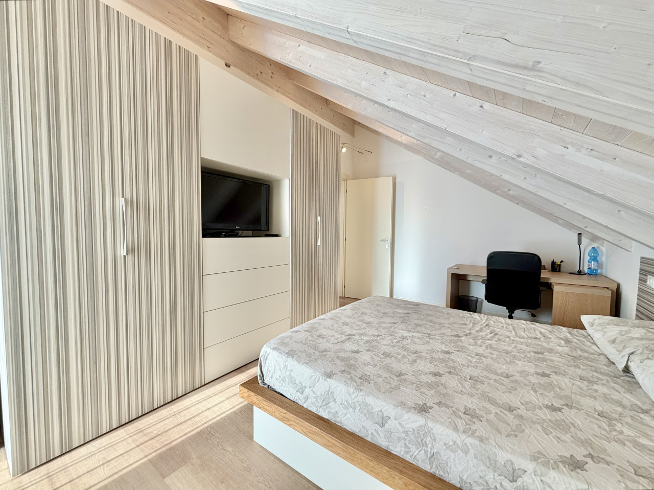 Appartamento Trilocale con Terrazzo Abitabile — Foto 25