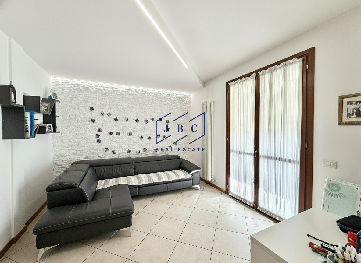 Appartamento Quadrilocale con Solarium a Jesolo Lido — Foto 9