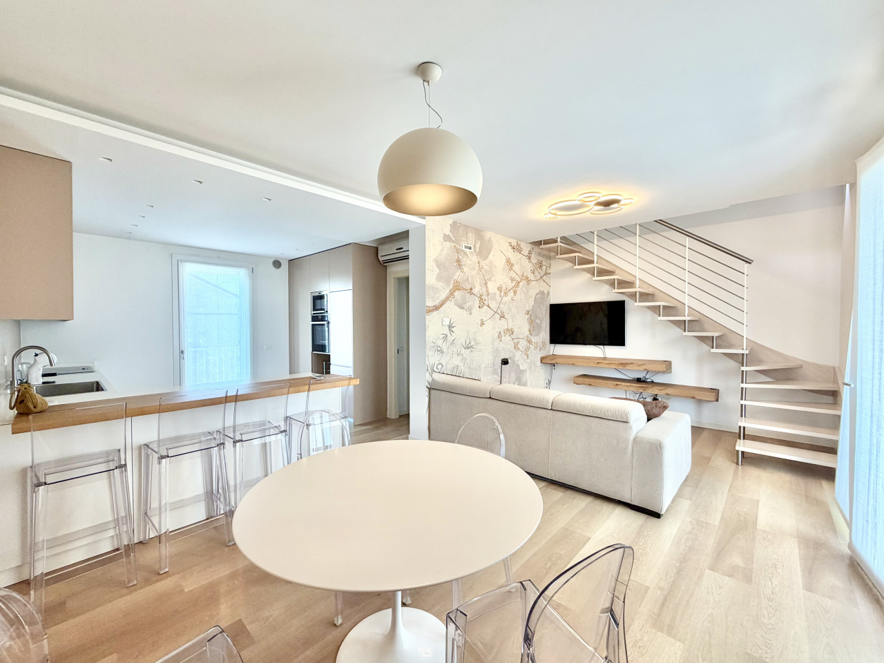 Appartamento Trilocale con Terrazzo Abitabile — Foto 6