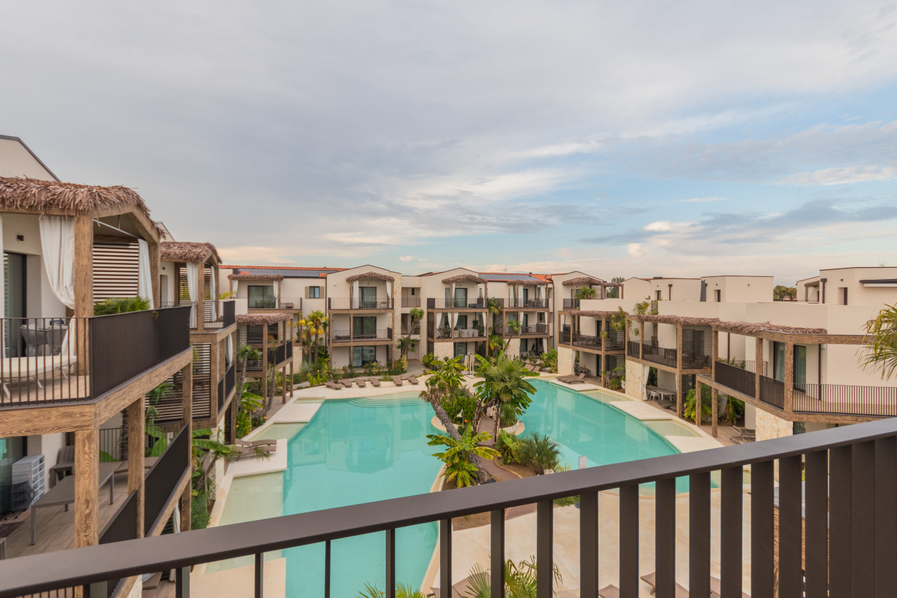 Attico Esclusivo con Piscina Privata e Solarium Panoramico a Jesolo — Foto 16