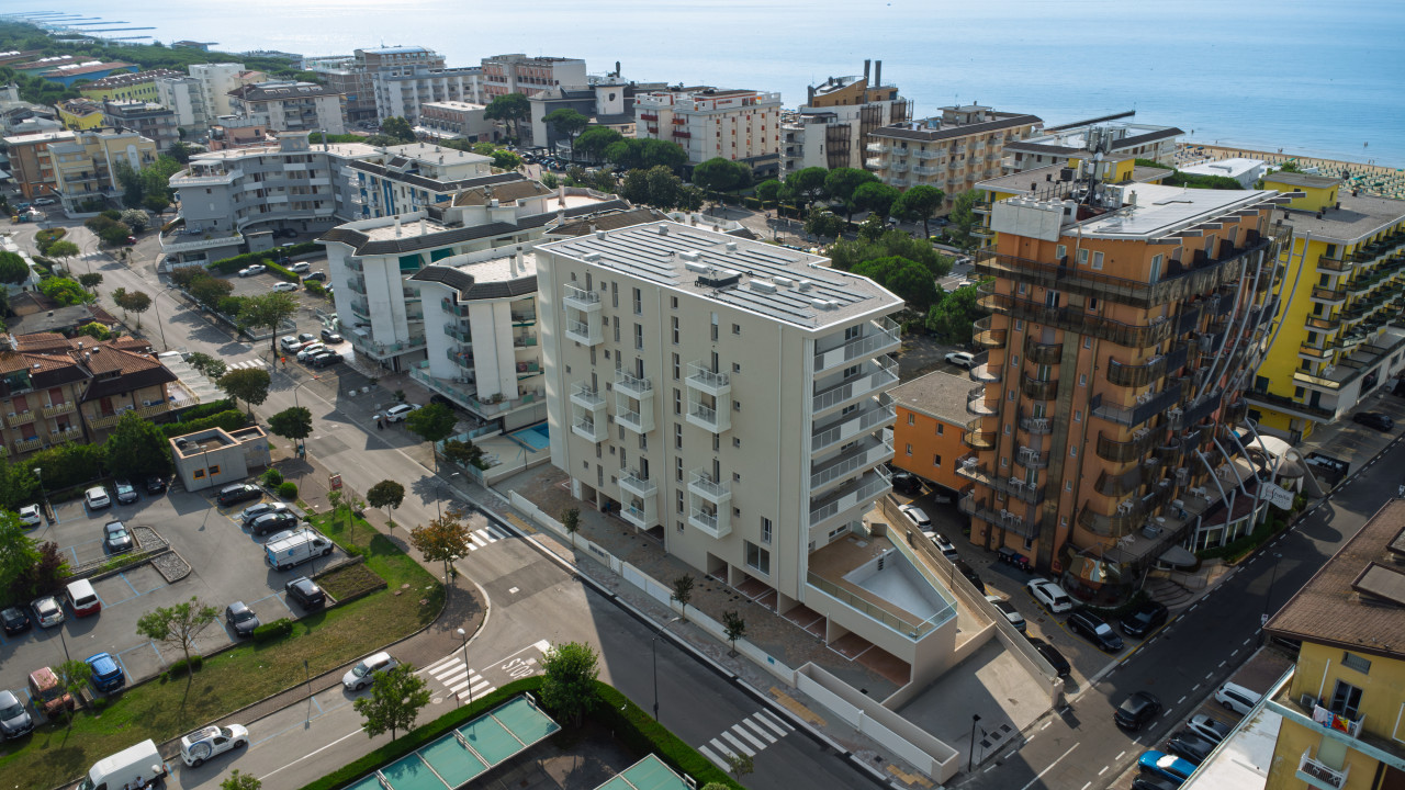 Nuovo Quadrilocale con Piscina - Jesolo Lido — Foto 35