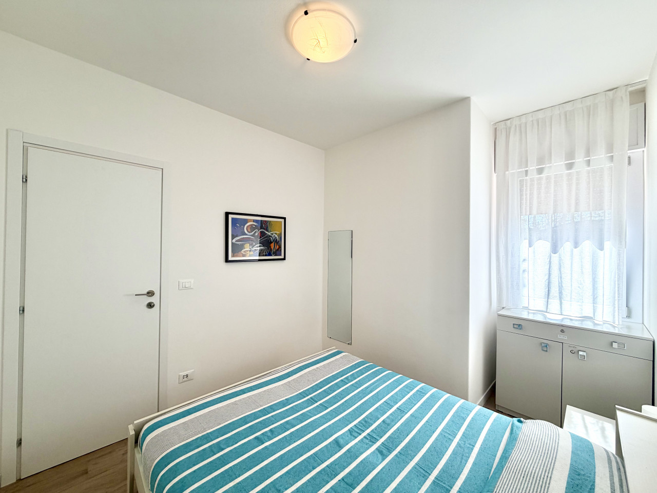 Appartamento Bilocale Ristrutturato con Terrazzo Abitabile — Foto 12