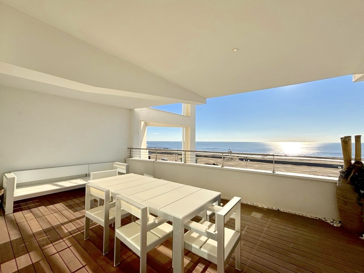 Trilocale Fronte Mare | Adriatic Palace a Jesolo — Piazza Milano · Jesolo · Venezia
