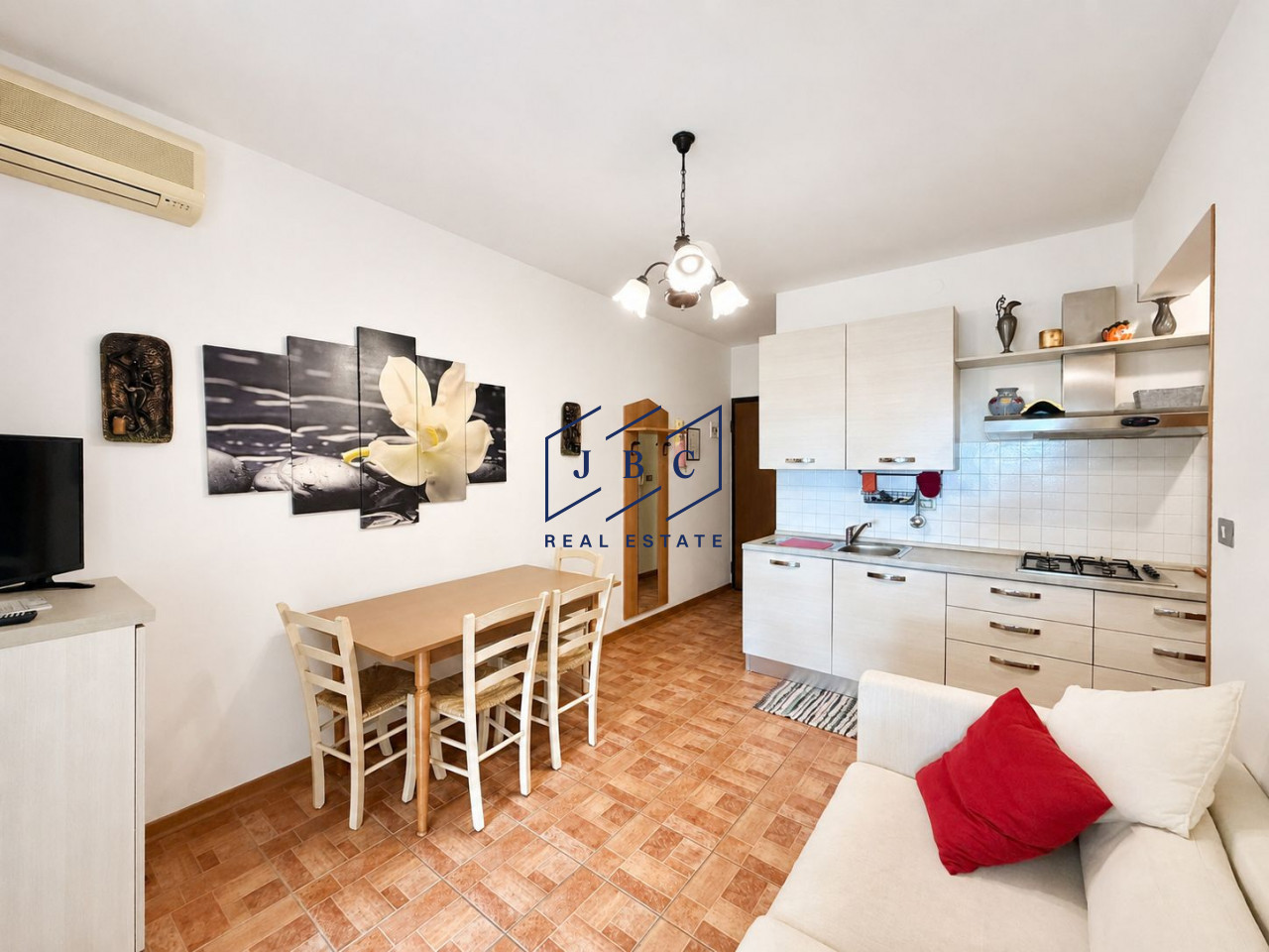 Trilocale con Terrazzo | Vista Mare a Jesolo — Foto 6