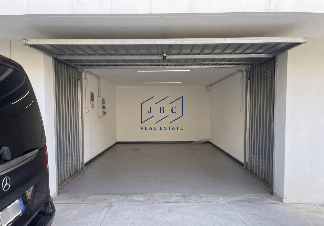 Spaziosi Garage in Vendita | Zona Faro – Lido di Jesolo — Foto 4