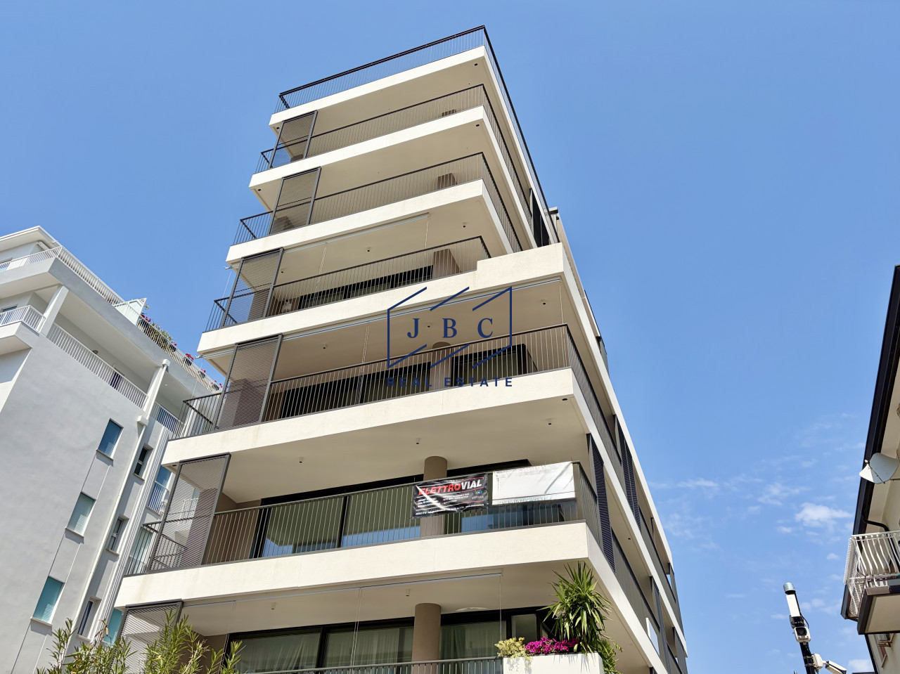 Appartamento di Nuova Costruzione con Vista Panoramica a Jesolo Lido — Foto 24
