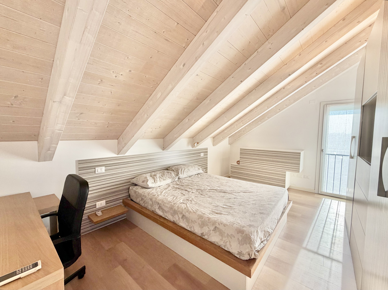 Appartamento Trilocale con Terrazzo Abitabile — Foto 20