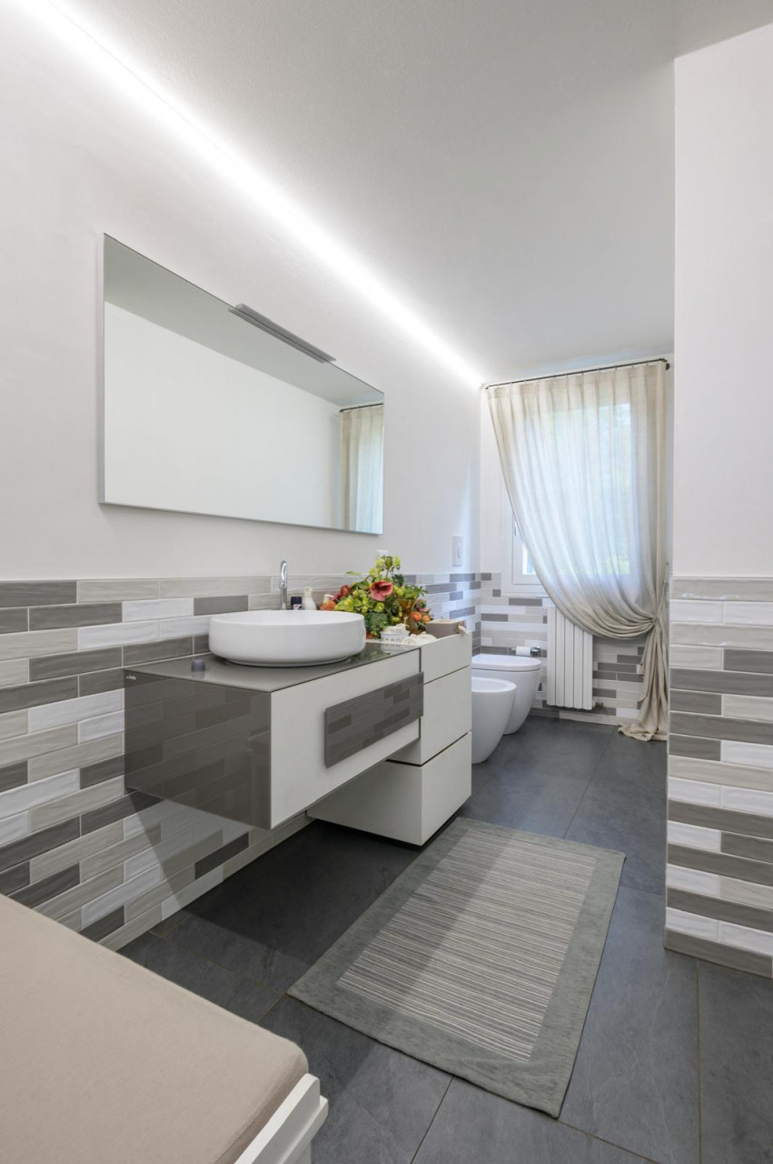 Prestigiosa Villa singola con parco e piscina: nuova modalità di acquisto — Foto 18