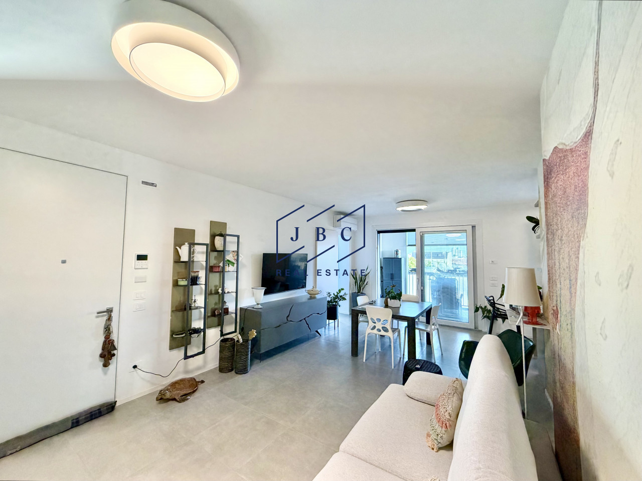 Nuovo Appartamento Trilocale con Terrazzo Vivibile — Foto 8