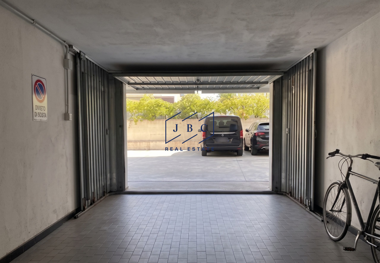 Spaziosi Garage in Vendita | Zona Faro – Lido di Jesolo — Foto 2