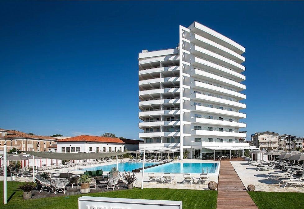 Trilocale Fronte Mare | Adriatic Palace a Jesolo — Photo 17