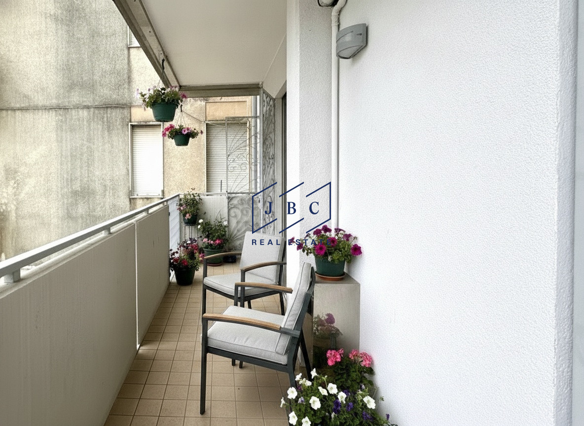 Luminoso Bilocale con Terrazzo | vicino al Mare | A Jesolo Lido — Foto 12