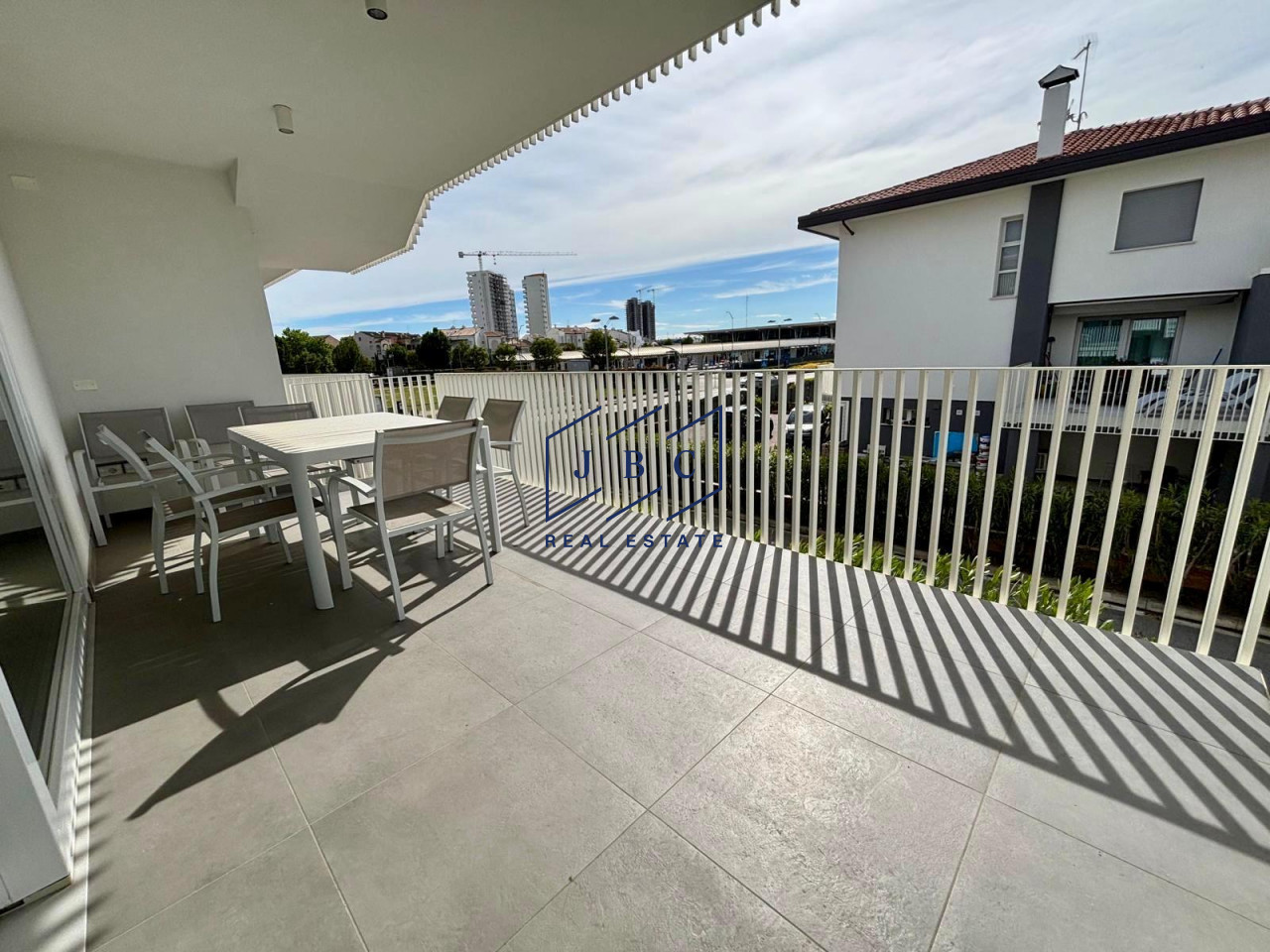 Appartamenti Trilocali con Terrazza o Giardino Privato a Jesolo — Foto 22