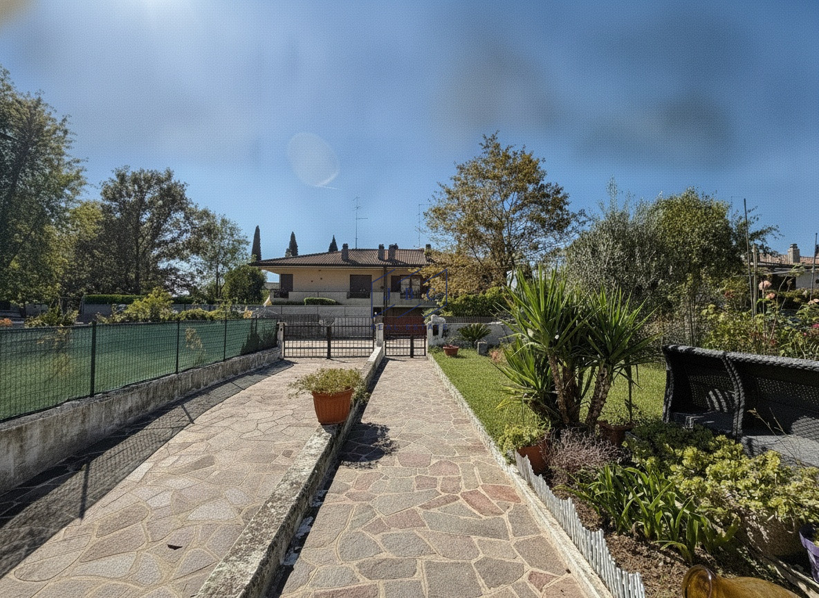 Casa Quadrifamiliare centrale giardino a Motta di Livenza — Foto 21