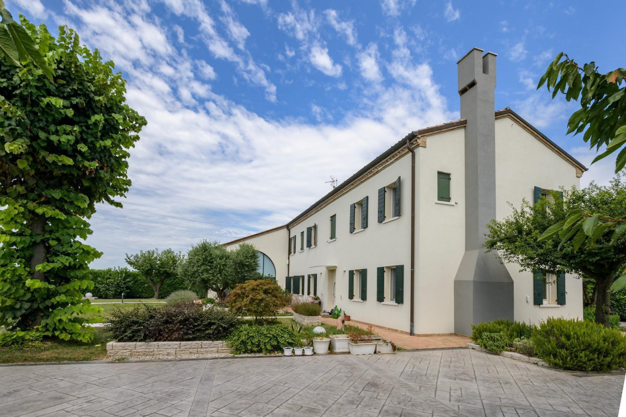 Prestigiosa Villa singola con parco e piscina: nuova modalità di acquisto — Foto 5