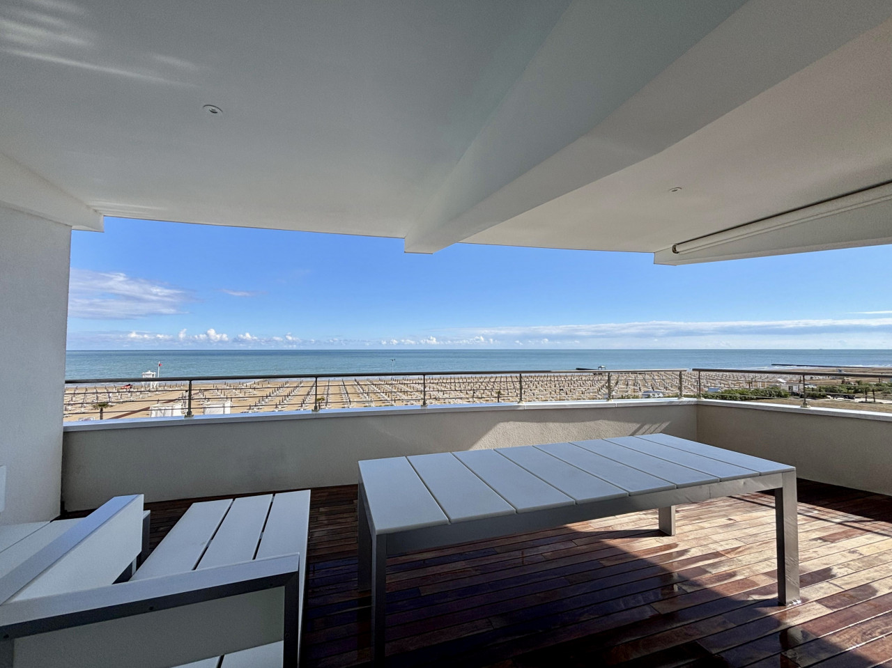 Trilocale Fronte Mare | Adriatic Palace a Jesolo — Photo 7