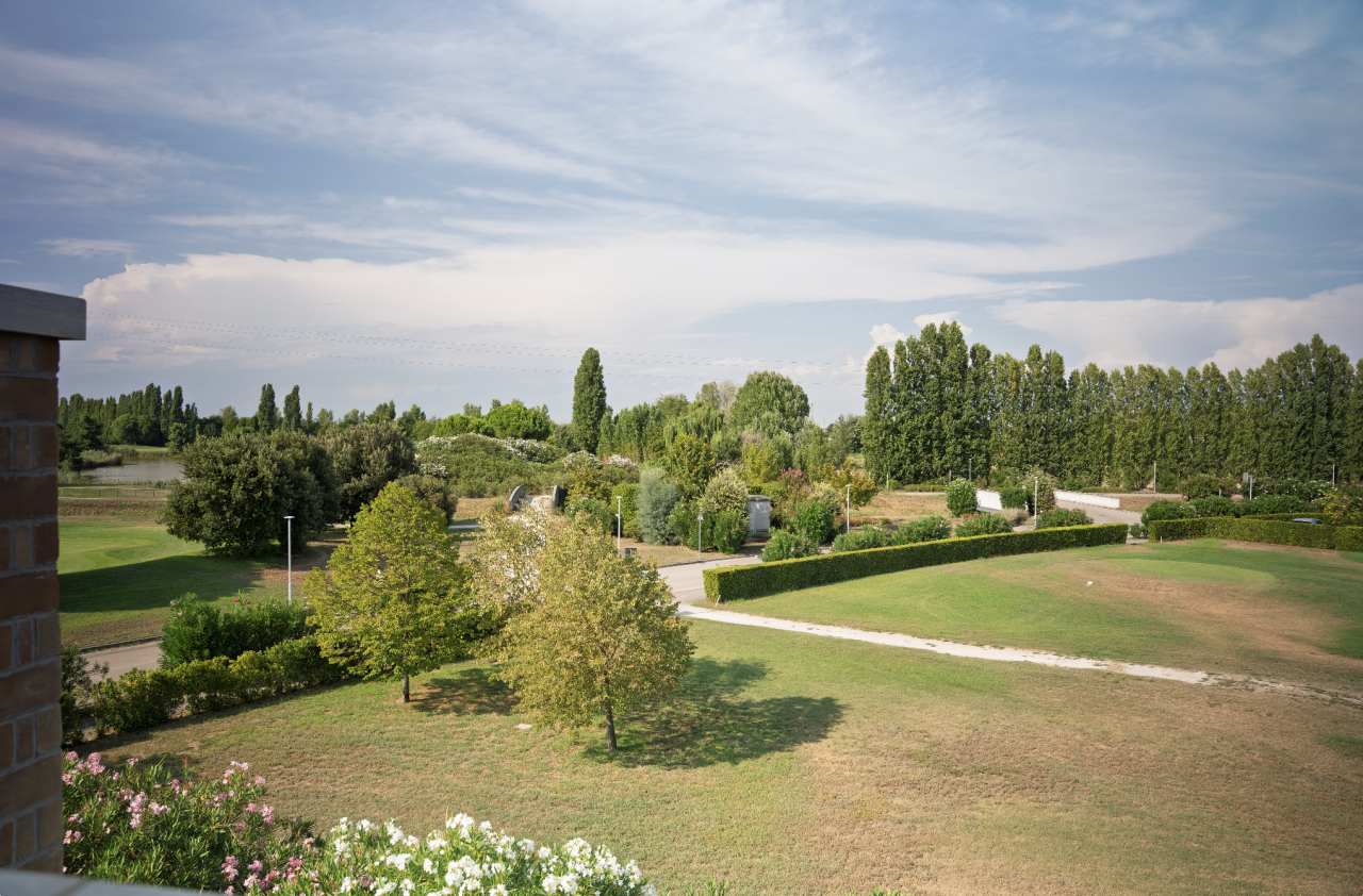 Esclusiva Villetta di Testa nel Cuore del Golf Jesolo Village — Foto 46