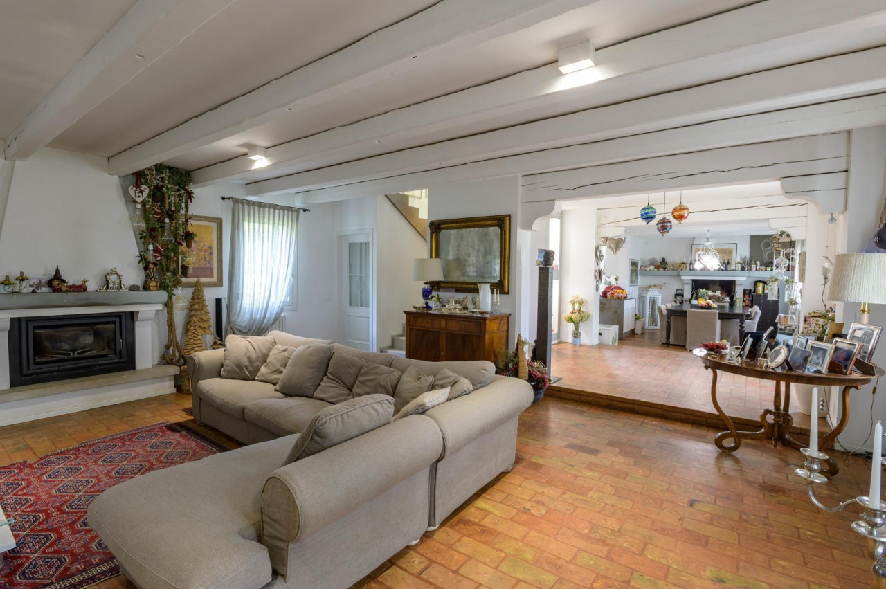 Prestigiosa Villa singola con parco e piscina: nuova modalità di acquisto — Foto 17