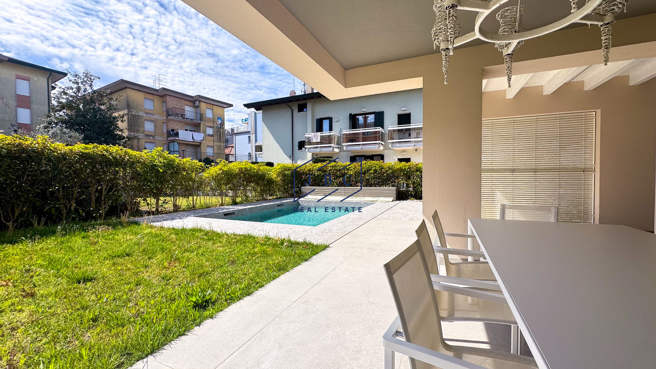 Villa Singola con Piscina vicino al Mare a Jesolo — Foto 38